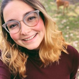 Meet your Posher, Anya